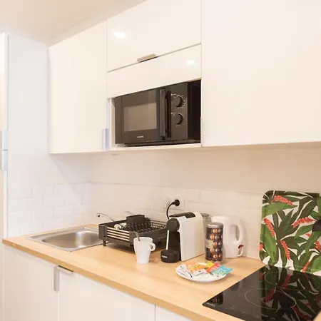 Modern And Renovated Next To The Croisette And Palais Des Festivals Apartment *