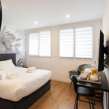 Modern And Renovated Next To The Croisette And Palais Des Festivals Apartment