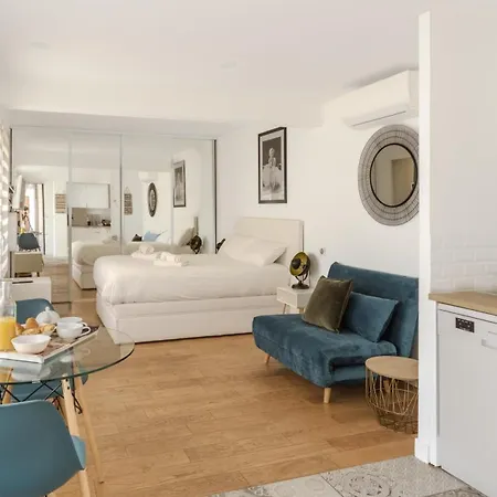 Modern And Renovated Next To The Croisette And Palais Des Festivals Cannes