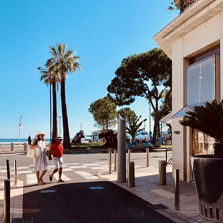 Modern And Renovated Next To The Croisette And Palais Des Festivals Apartment *