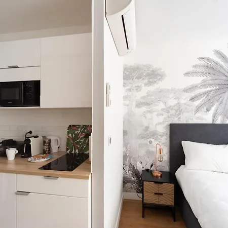 Modern And Renovated Next To The Croisette And Palais Des Festivals * Cannes