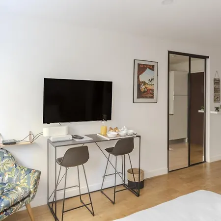 Modern And Renovated Next To The Croisette And Palais Des Festivals Apartment *