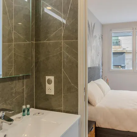 Modern And Renovated Next To The Croisette And Palais Des Festivals Apartment Cannes